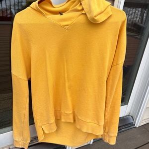 Women’s Trendy Art Class Sweater Size: XL